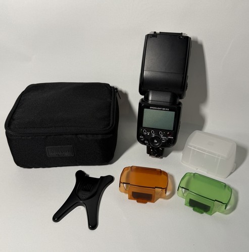 Nikon 910 speedlight flash - nikon,