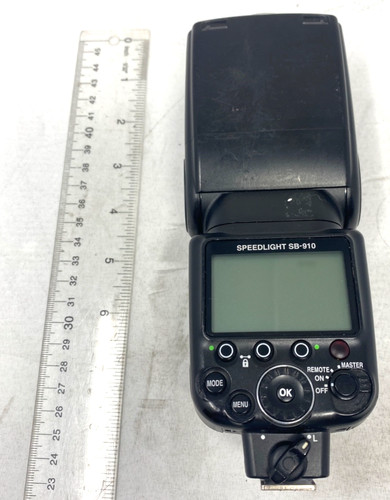 Nikon speedlight flash - nikon,